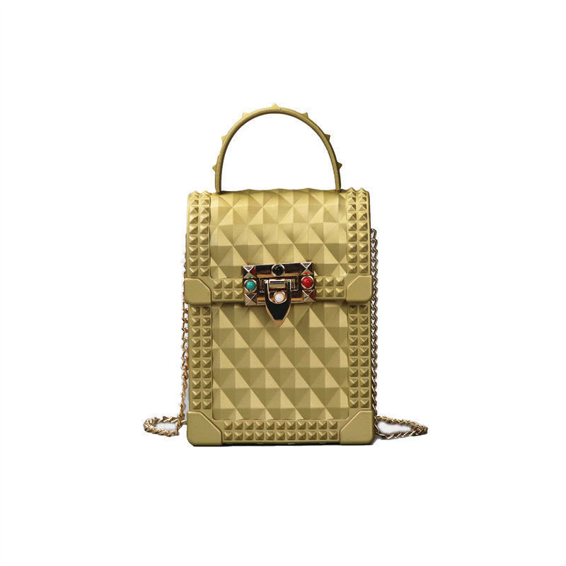 Damen Mini-Rucksack im urbanen Stil mit elegantem Kettenriemen
