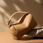 Gepolsterte Schultertasche mit Schulterriemen