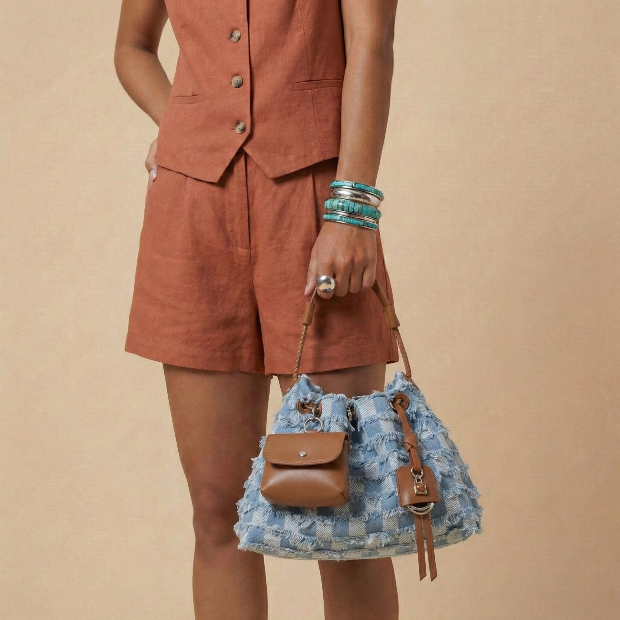 Fransen Bucket Bag mit abnehmbarem Mini-Beutel