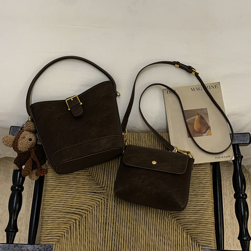 Frauen Hobo- und Mini-Handtaschen-Set mit verspieltem Anhänger