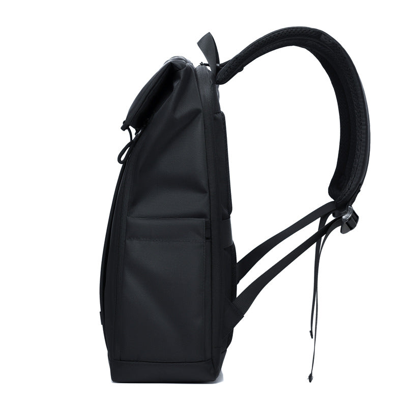 Eleganterer und funktionalerer Rucksack mit verstärkten Tragegurten