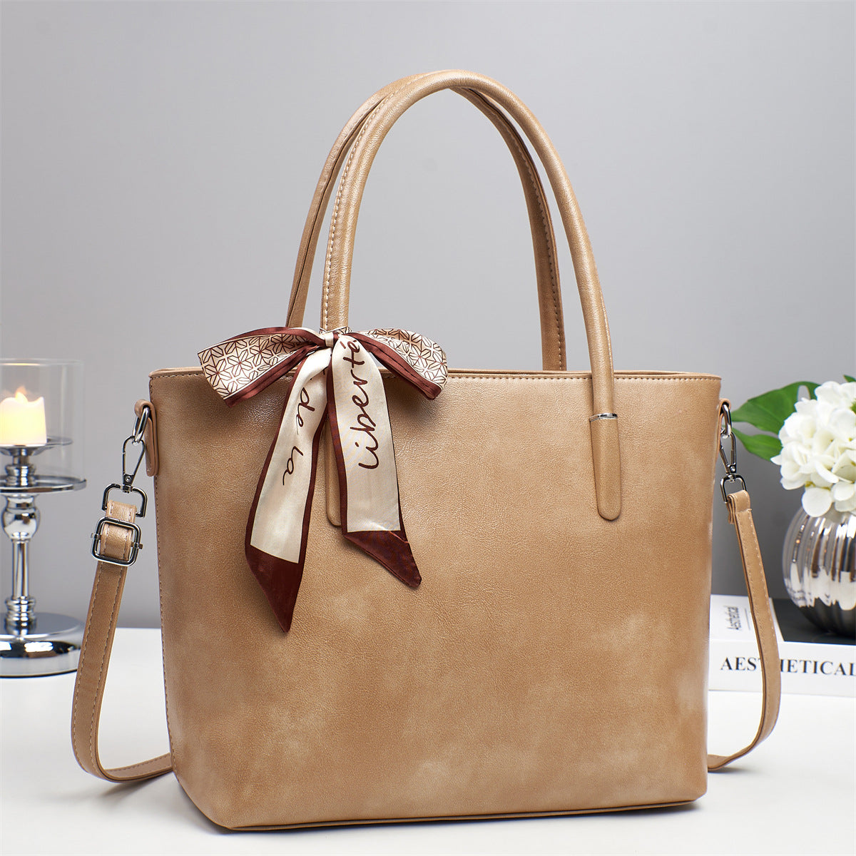Damen elegante Schultertasche mit verspieltem Schleifenakzent
