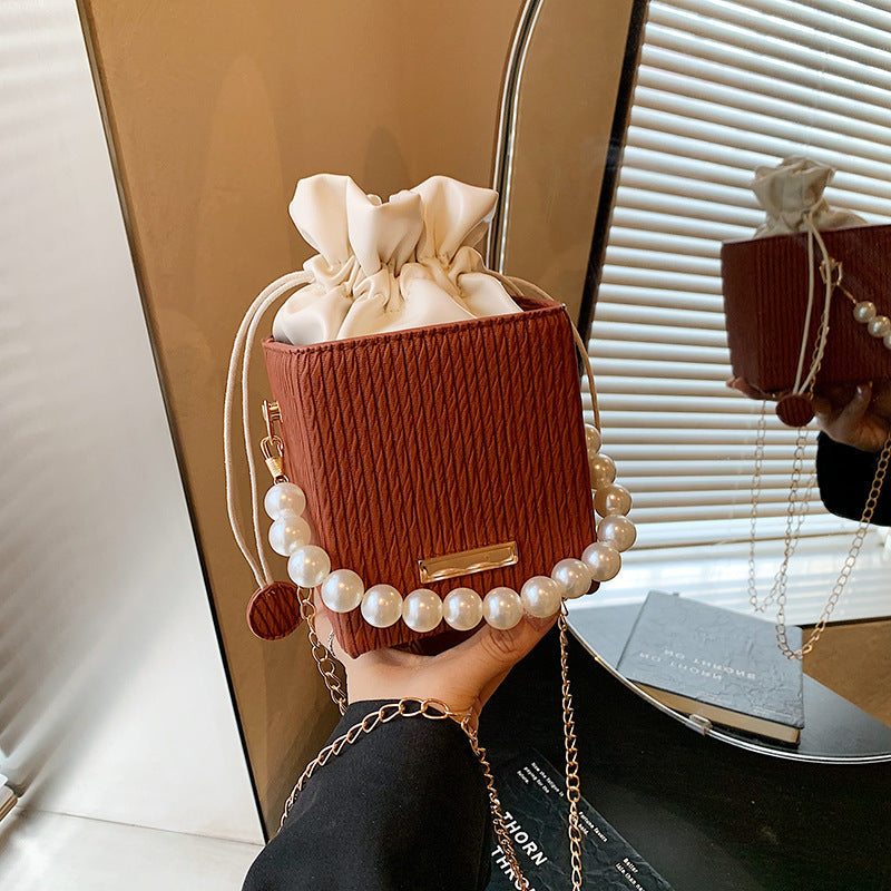 Damen Mini-Handtasche mit abnehmbarer Perlenkette
