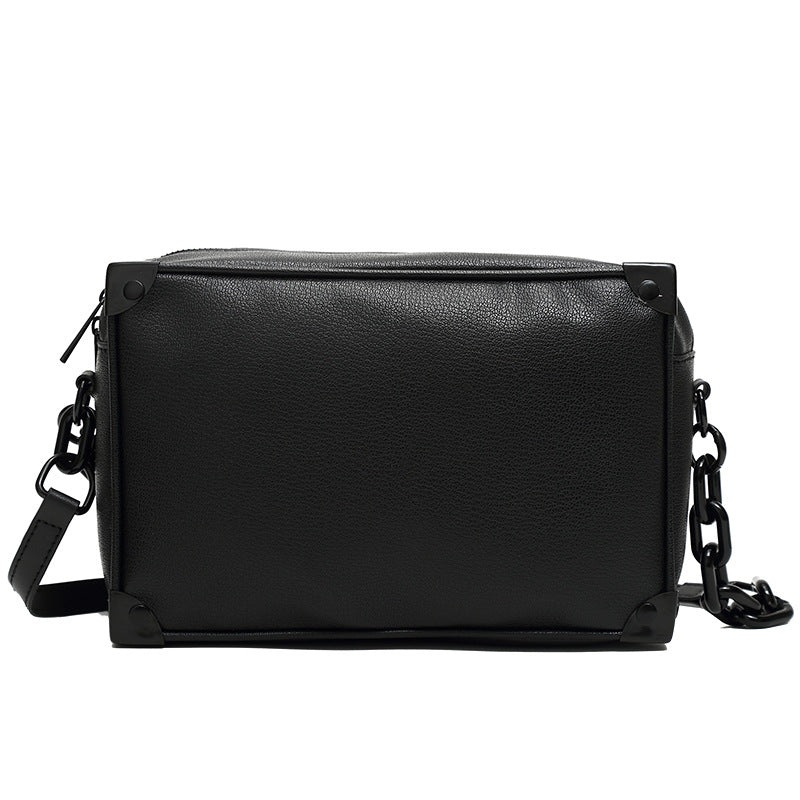 Chain-Detail Crossbody Bag Emma Tasche