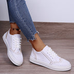 Damen elegante Sneakers mit modischem Brogue-Design