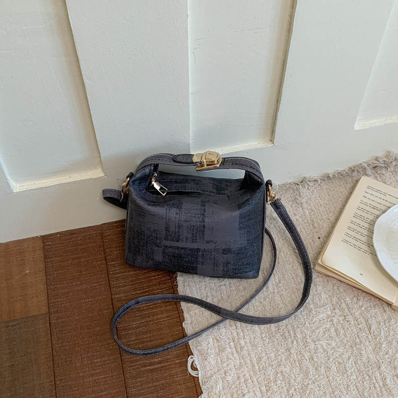 Damen Mini-Handtasche im modernen Design