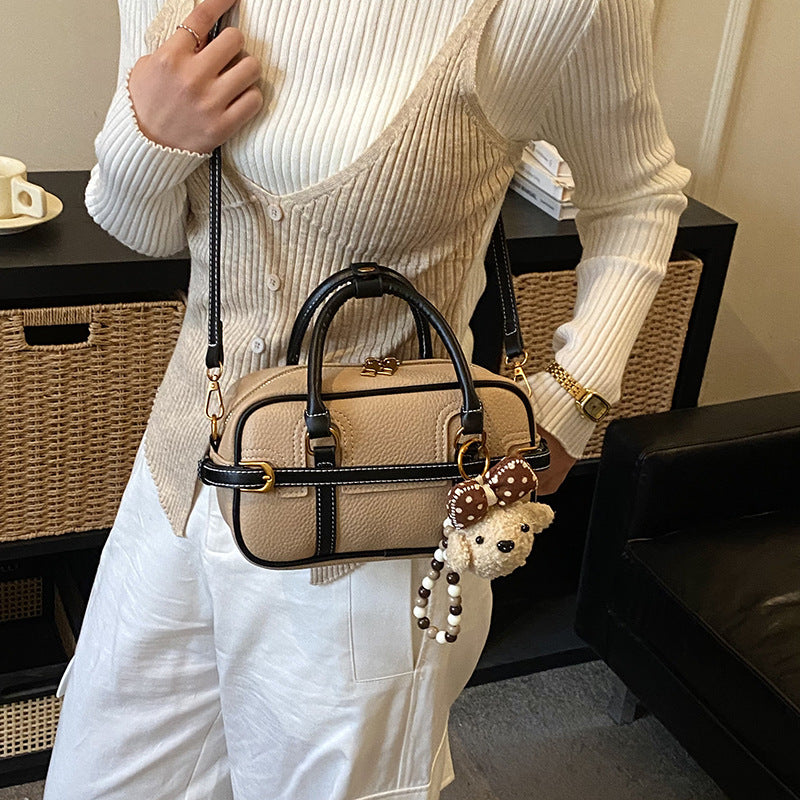 Damen Mini-Handtasche mit abnehmbarem Teddy-Anhänger