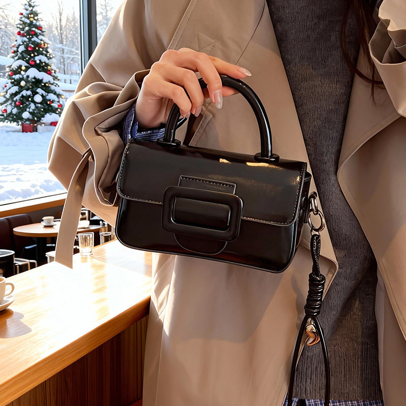Damen Mini-Handtasche mit abnehmbarem Schultergurt und modernem Design