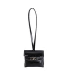 Damen Mini-Handtasche aus hochwertigem Kunstleder mit verspieltem Verschluss