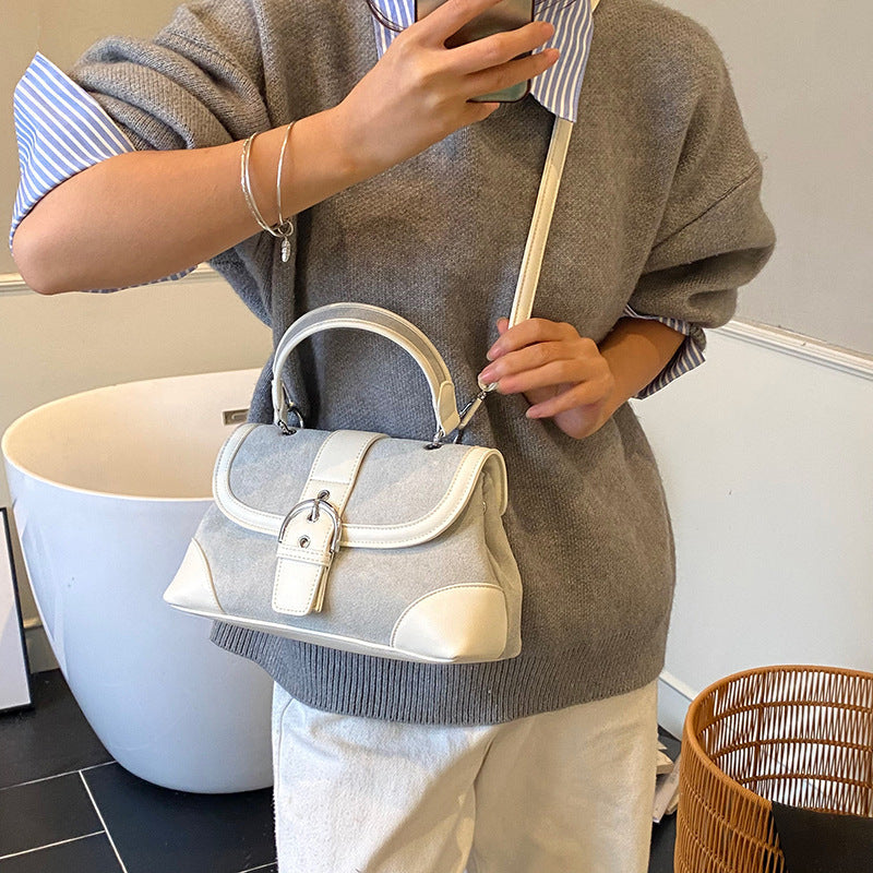 Praktische Schultertasche für Frauen aus hochwertigem synthetischem Leder