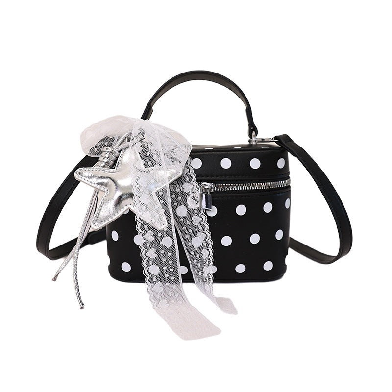 Damen Mini-Handtasche mit verspieltem Design und eleganten Akzenten