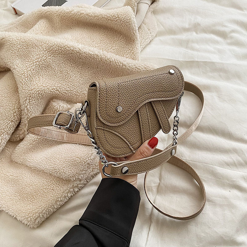 Damen Mini-Handtasche im modernen, strukturierten Design