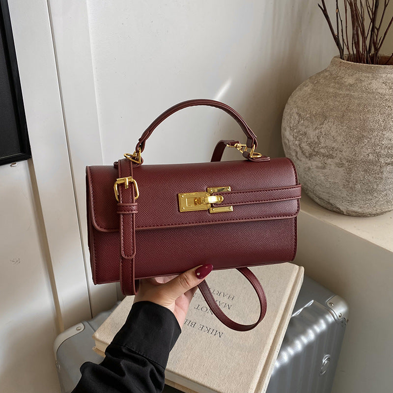 Damen Designer Schultertasche mit luxuriösem Kettenverschluss