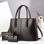 Damentasche mit abnehmbaren Accessoires