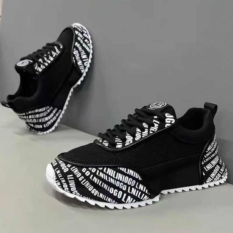 Damen Sport Sneakers mit markanten Buchstaben
