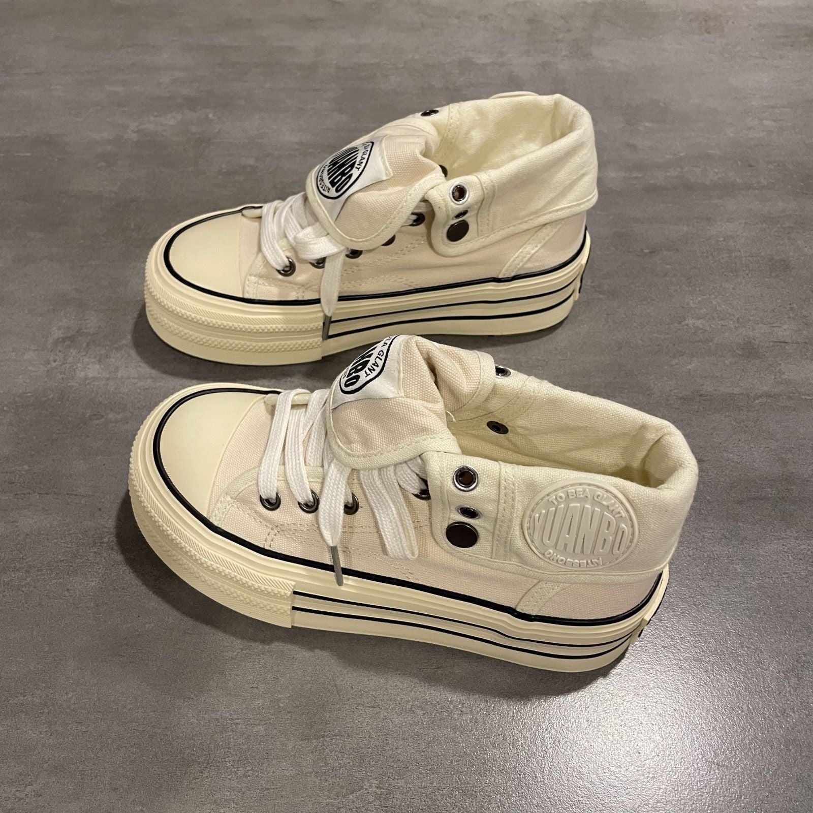 Damen High-Top Sneakers mit modischem Plissee-Look und strapazierfähiger Gummisohle