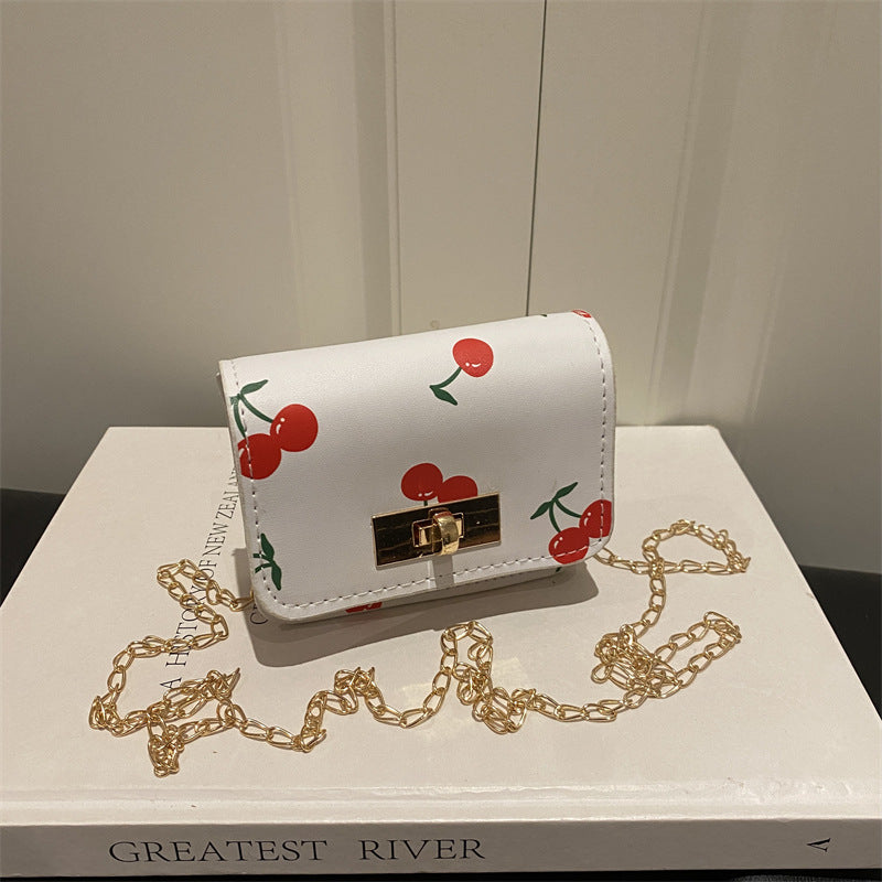 Damen Mini Clutch mit fruchtigem Kirschdesign