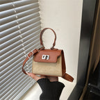 Damen Mini-Handtasche mit luxuriösem Lederlook und praktischen Traggriffen