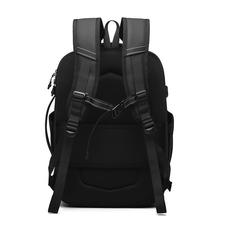 Rucksack mit multifunktionalem Design von