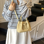 Damen Mini-Handtasche mit stylischem Druckknopfverschluss