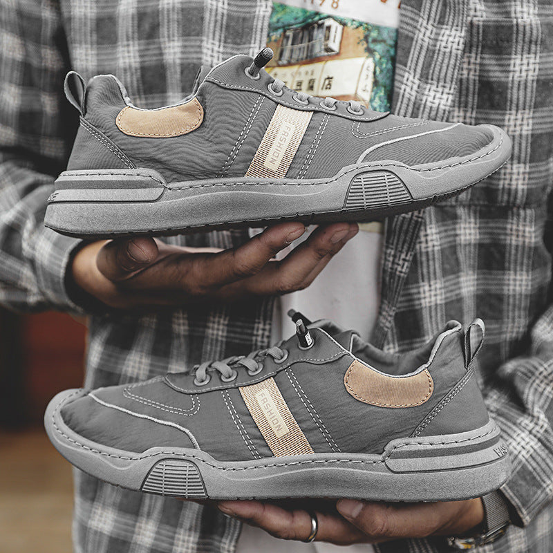Modische Freizeitsneaker für Damen mit gepolstertem Kragen und flexibler Sohle
