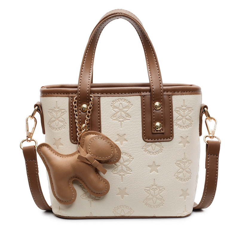 Damen Mini-Handtasche mit verspieltem Anhänger
