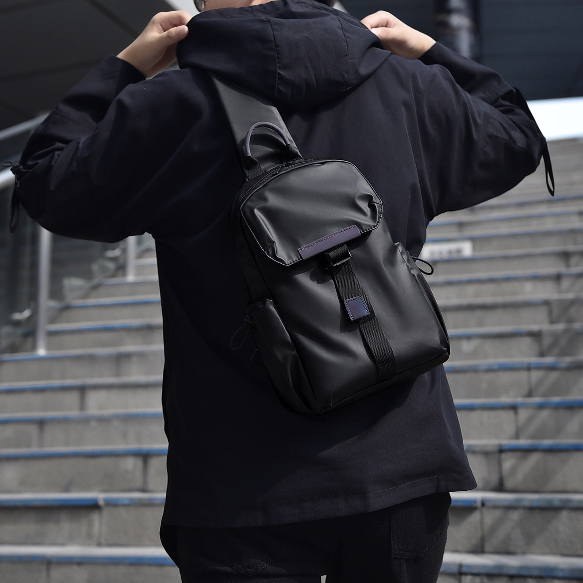 Sling-Rucksack mit vielseitigem und funktionalem Taschen-Design