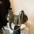 Damen Schultertasche im modernen Design mit praktischen Fächern