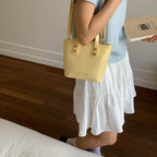 Damen Mini-Handtasche mit elegantem Kettenverschluss