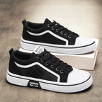 Stylische Damen Low-Top Sneakers mit grafischen Akzenten