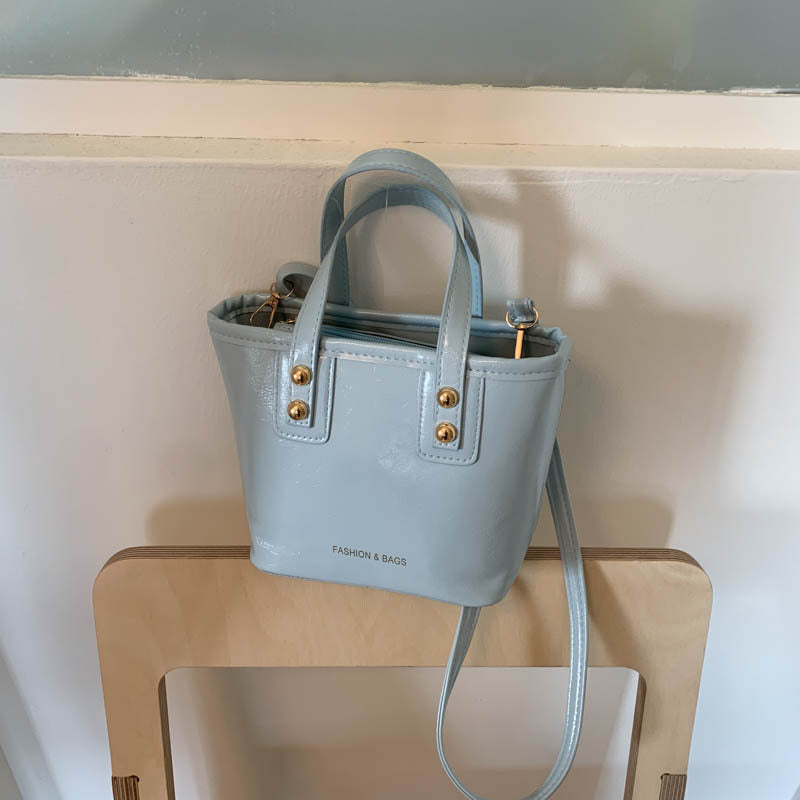 Damen Mini-Handtasche mit elegantem Kettenverschluss