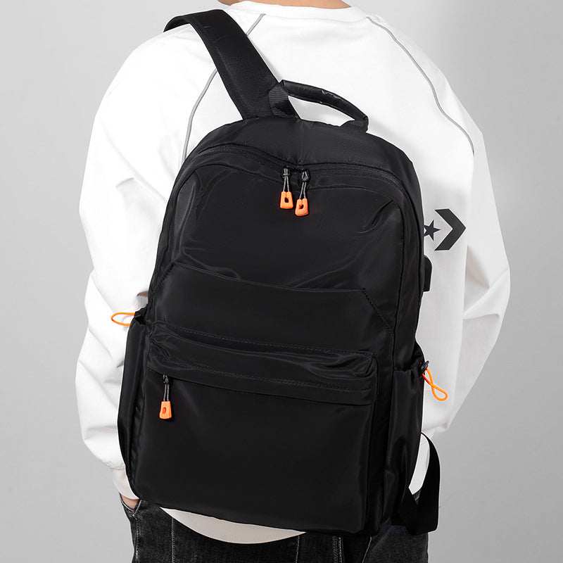 Rucksack mit innovativen Fächern und optimierter Ergonomie