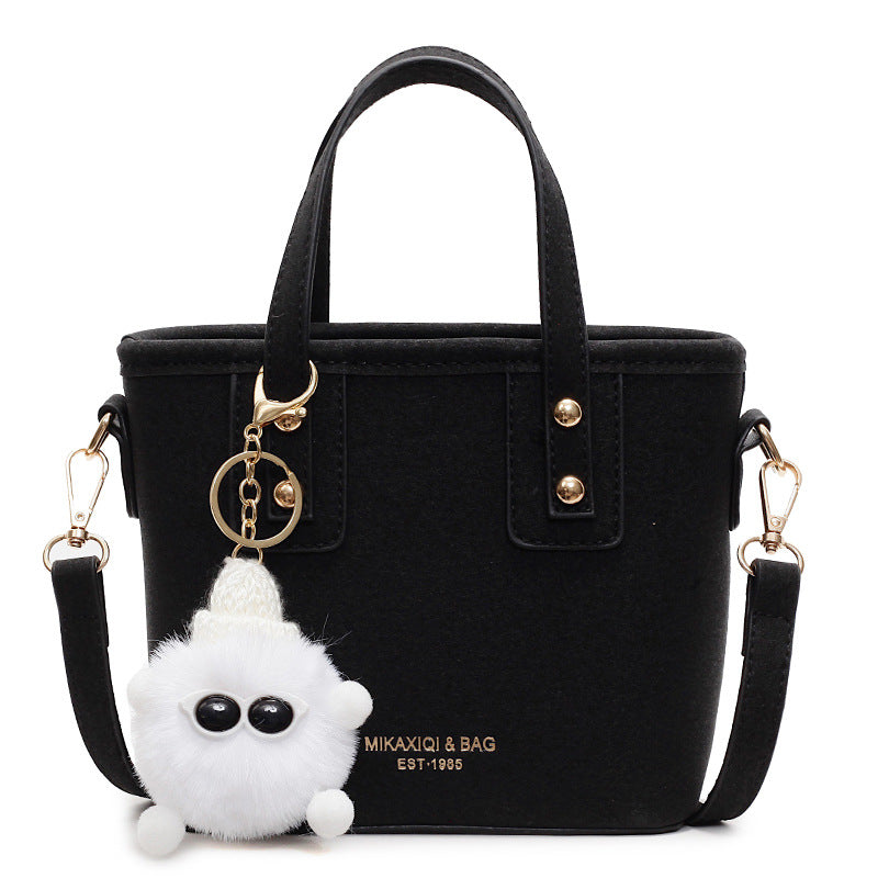 Damen Mini Tasche mit abnehmbarem Plüschanhänger