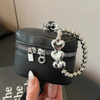 Damen Mini Schultertasche mit dekorativem Herzanhänger