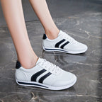 Damen klassische Sneaker mit stylischen Streifen