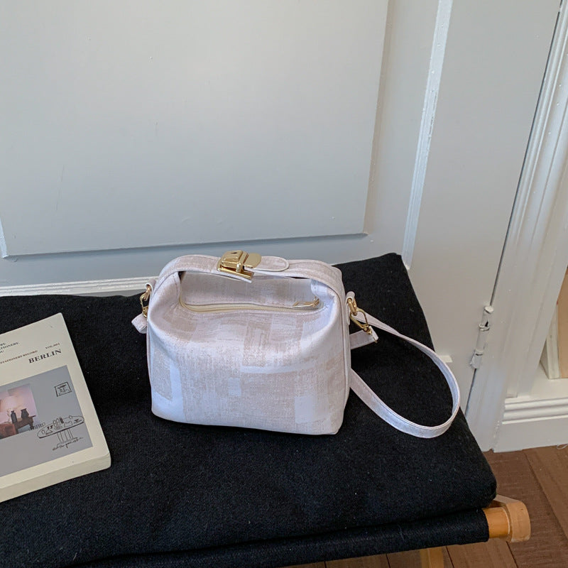 Damen Mini-Handtasche im modernen Design
