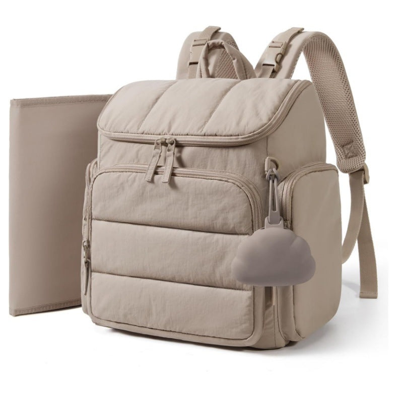 Multifunktionaler Rucksack mit speziellen Fächern für technische Zubehörteile