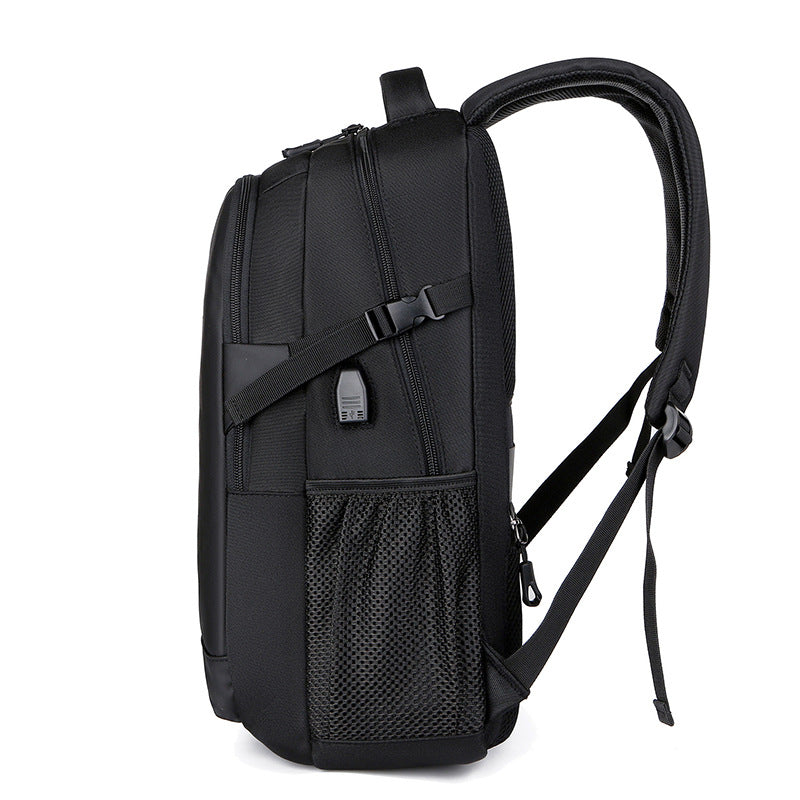 Rucksack mit wasserabweisendem Material und gepolstertem Laptopfach