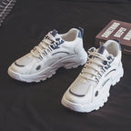 Damen Sportschuhe mit atmungsaktiven Mesh-Einsätzen und markanter Sohlenkonstruktion