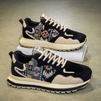 Damen Sportschuhe mit attraktivem ethnischem Design