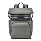 Rucksack mit wasserdichtem Material und großem Stauraum