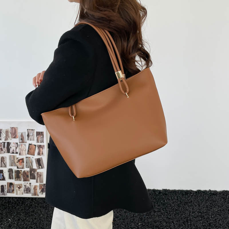 Damen elegante Handtasche mit hochwertigen Tragegriffen und praktischen Fächern