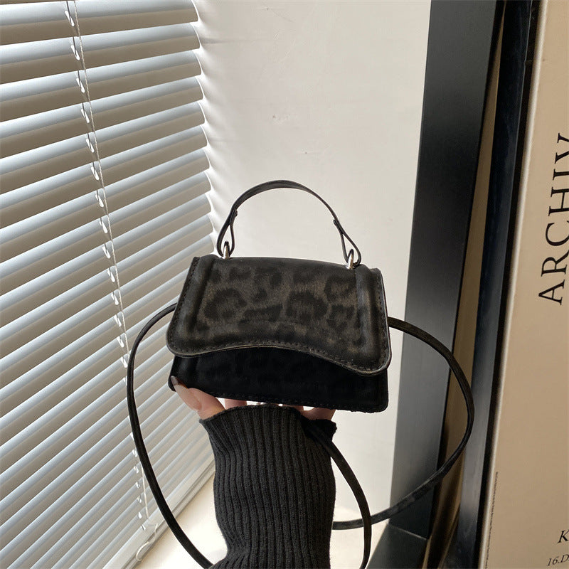 Damen Mini-Handtasche im Retro-Stil mit abnehmbarem Schulterriemen