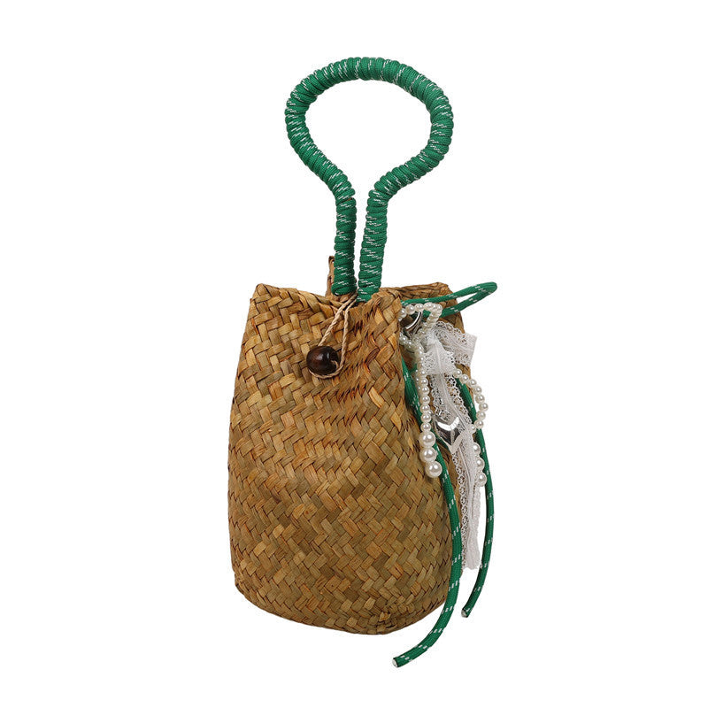 Handgewebte Schultertasche für Damen mit dekorativem Kordelzug