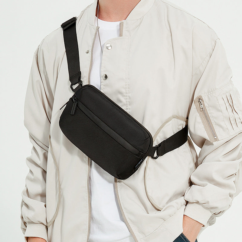Kompakte elegante Messenger Sling Tasche Emma