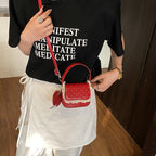 Damen Mini-Handtasche mit verspieltem Design und einzigartigen Details
