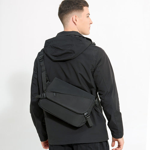 Adaptive Urban Sling Bag Emma Tasche