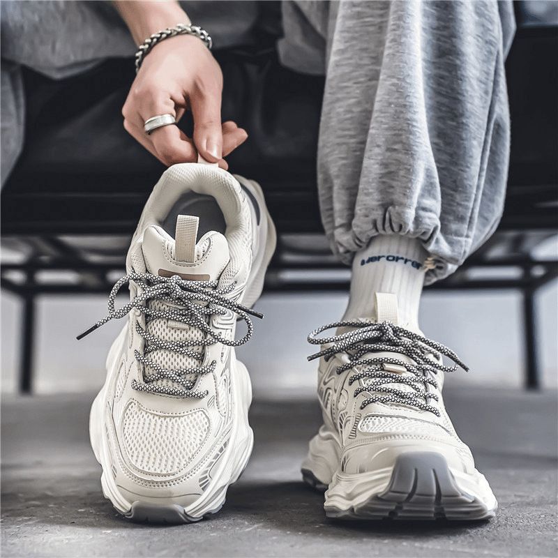 Modische Sportschuhe für Frauen mit atmungsaktiver Mesh-Struktur und gepolsterter Sohle