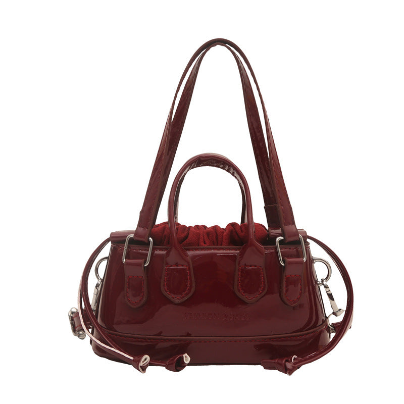 Damen Mini-Tasche mit verspieltem Kordelzug und glänzendem Finish