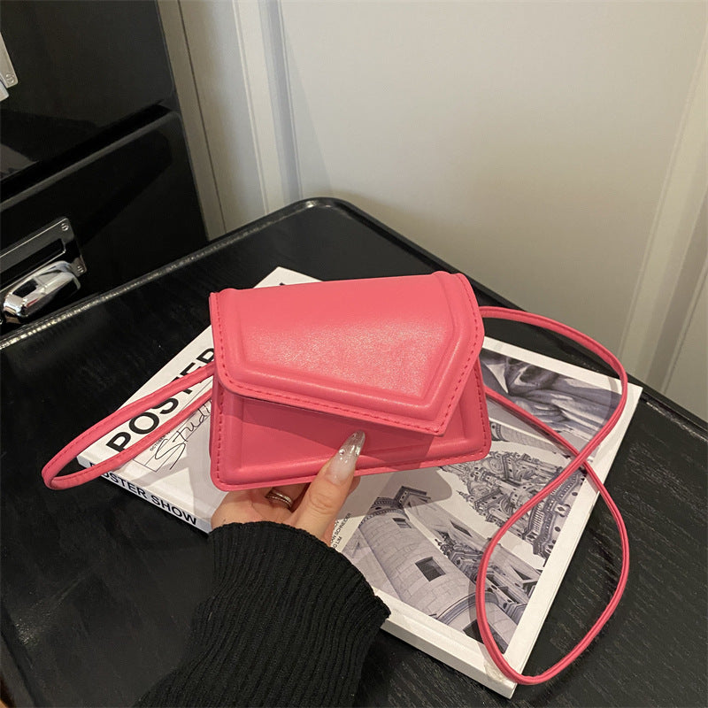 Damen Mini-Handtasche mit eleganter Verschlussmechanik
